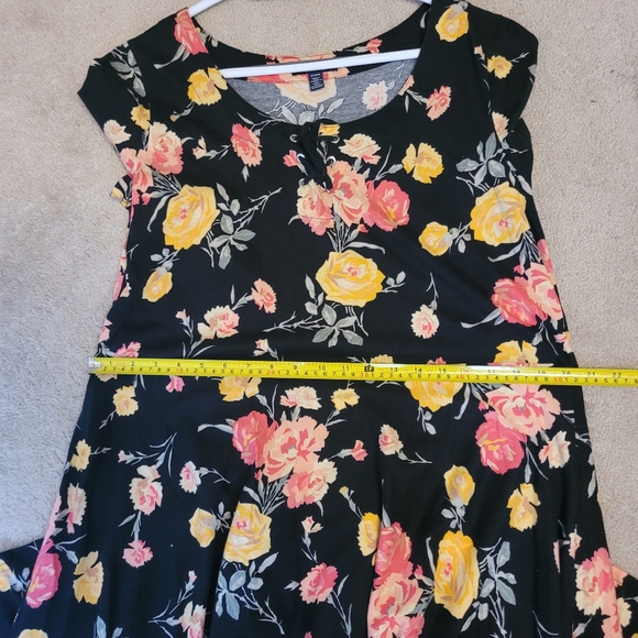 Chaps Maxi Dress - Picture 7 of 9